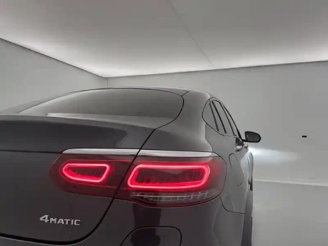 Mercedes Glc coupé 300 de 9g-tronic 4matic — photo 30