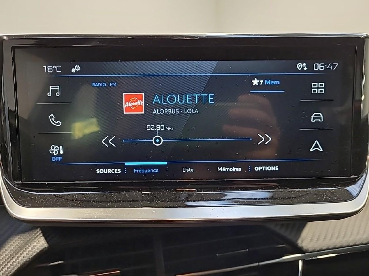 Peugeot 2008 puretech 100 s&s bvm6 active — photo 11