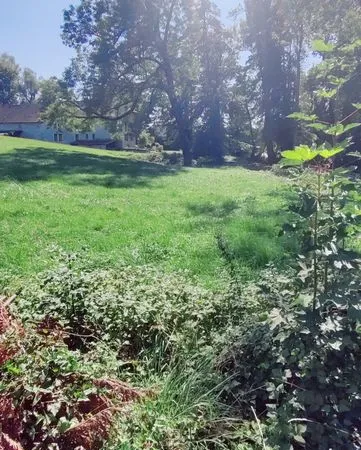 Terrain viabilisé 965 m² à Mouxy, proche Aix-les-Bains