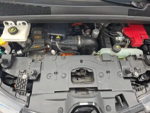 Renault Zoé zoe r90 — photo 13
