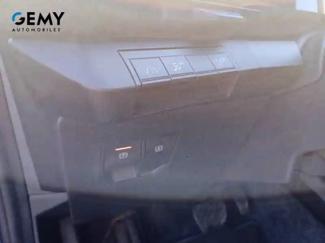 Renault Megane e-tech ev60 220 ch optimum charge — photo 13