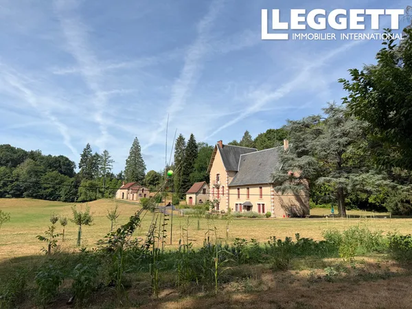 Maison de Maître dans une clairière-12 pièces-dépendances-7,7 ha de prairie+bois, Havre de paix exce