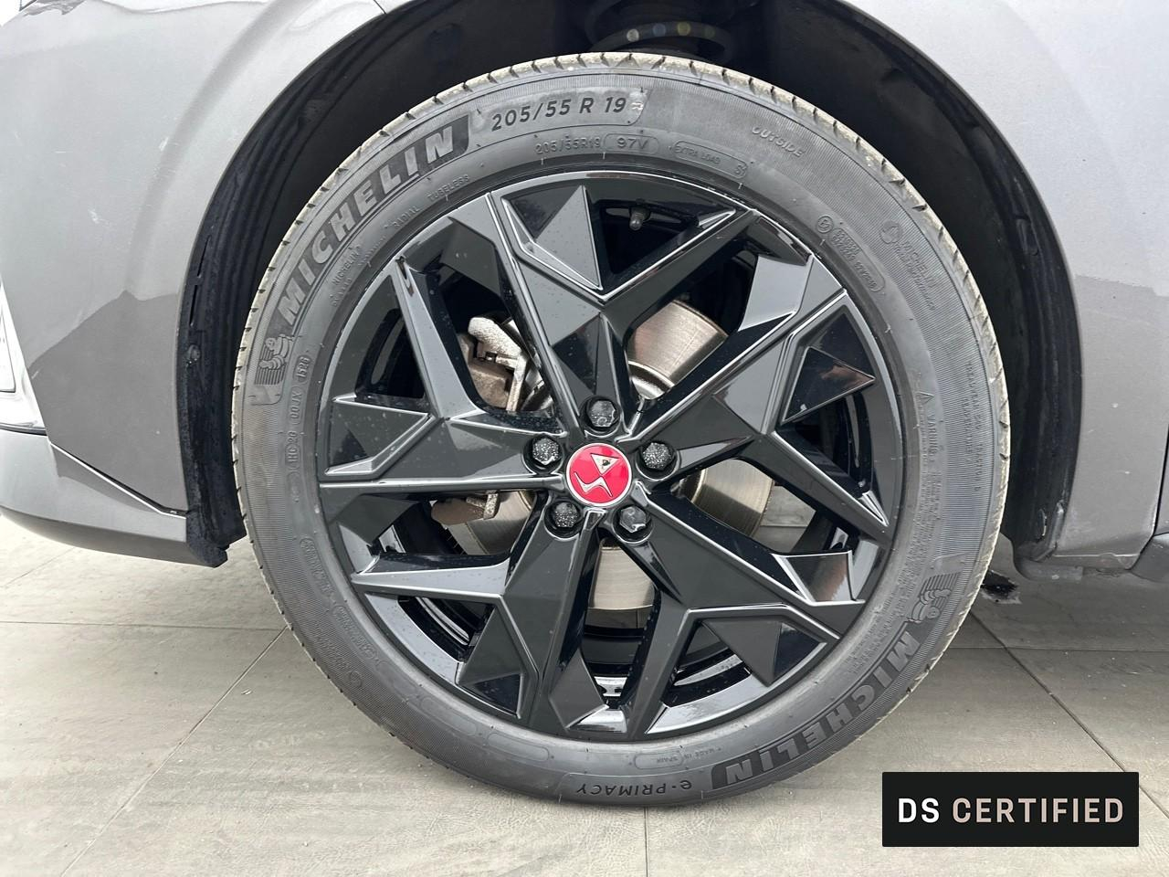 Ds Ds 4 hybride e-tense 225 eat8 performance line+ — photo 16