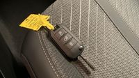 Peugeot 208 1.2 Hybrid 110ch Allure e-DCS6 — photo 16