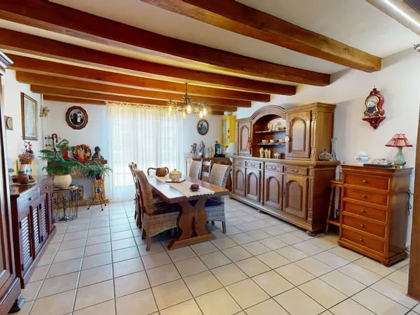 Maison 6 pièces 199 m²
