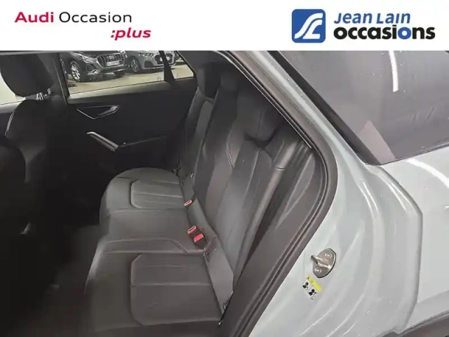 Audi Q2 35 tfsi 150 s tronic 7 — photo 17