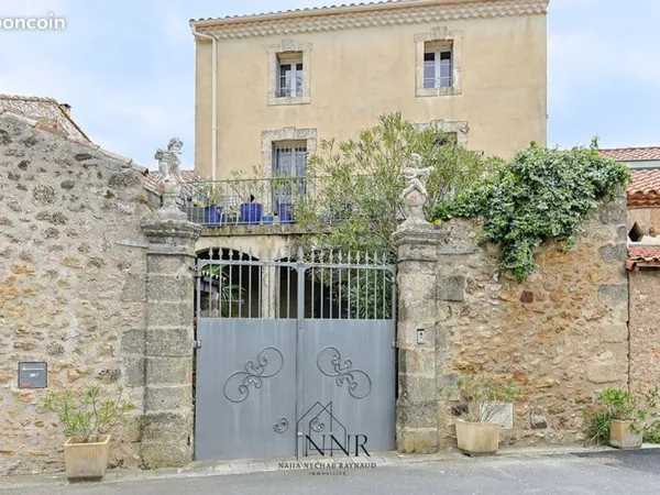 Maison de village 9 pièces 260 m²