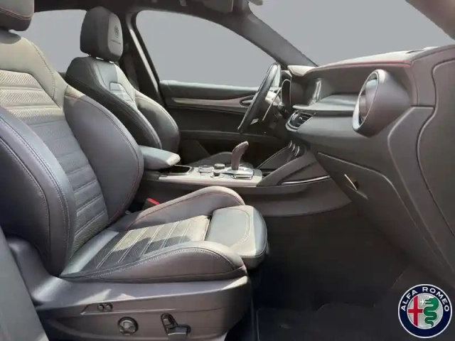 Alfa Romeo Stelvio 2.2 diesel 210ch competizione q4 at8 — photo 11