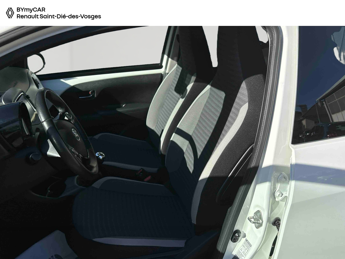 Toyota Aygo 1.0 VVT-i x-shift — photo 11