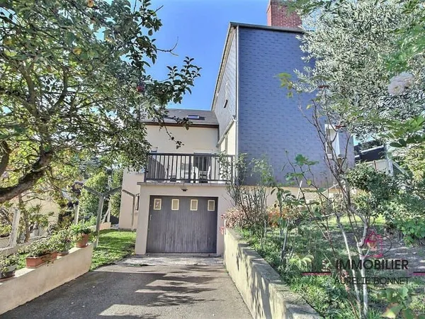 Maison 6 pièces 110 m²
