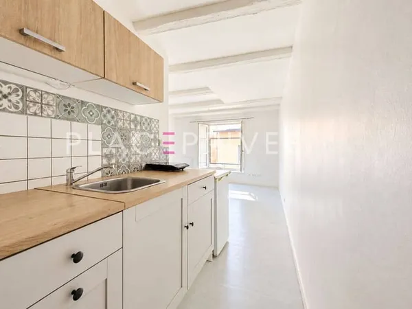 Studio 1 pièce 27 m²