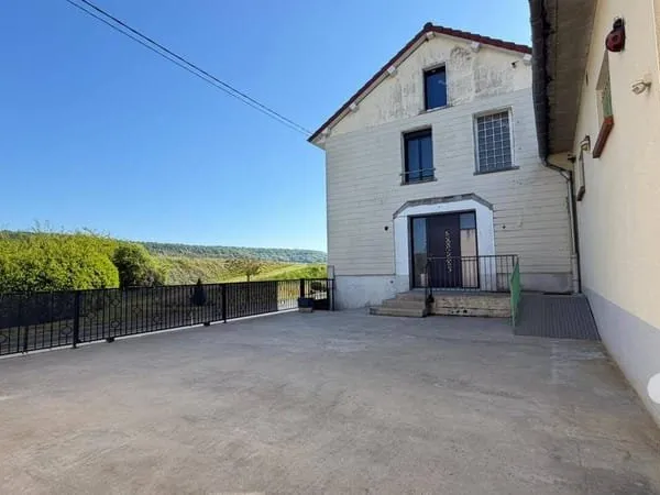 Villa 6 pièces 190 m²
