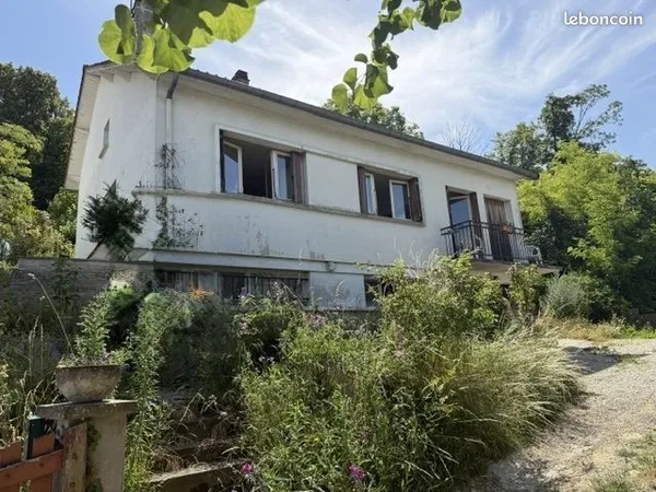Maison 7 pièces 221 m²