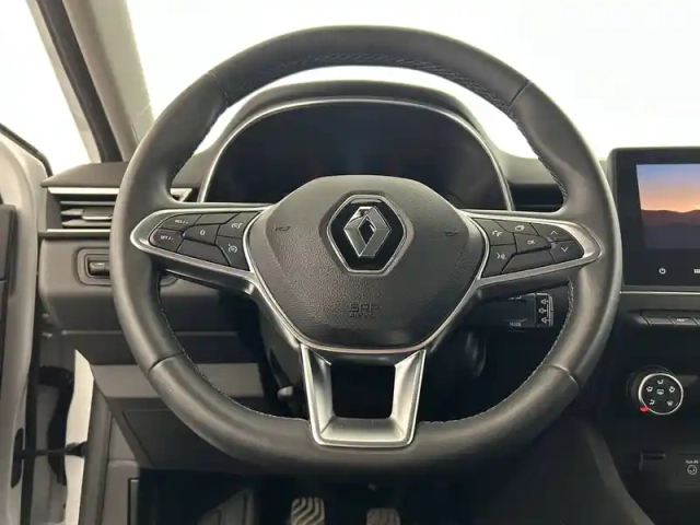 Renault Clio blue dci 85 — photo 15