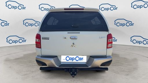 Mitsubishi L200 2.4 DI-D 181 4WD - Intense Connect – 2018 – 165157 km – Diesel – Boîte Manuelle — photo 13