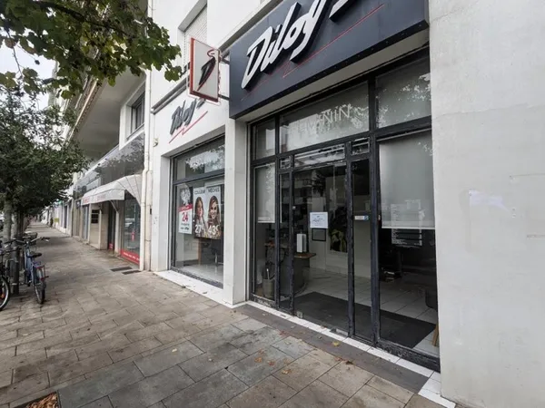 Local commercial 94 m²