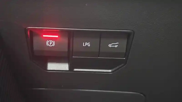 Dacia Bigster hybrid-g 150 4x4 — photo 25
