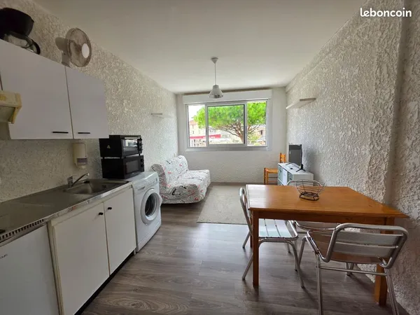 Studio meublé centre Plage