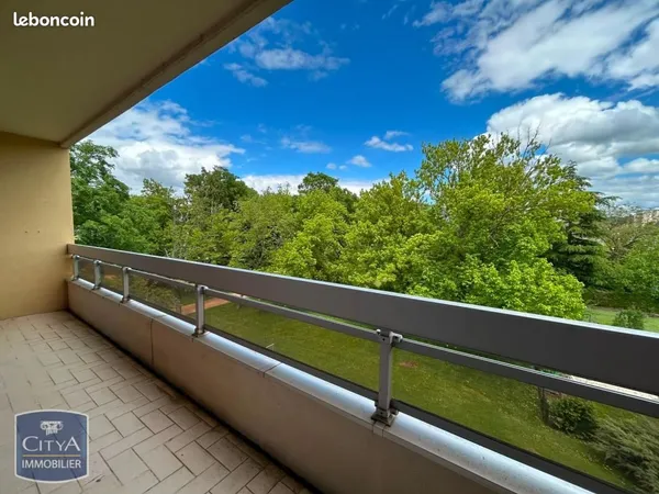 Studio 1 pièce 30 m²
