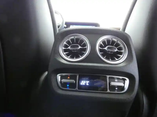 Mercedes Cla 500 station-wagon long amg line — photo 22