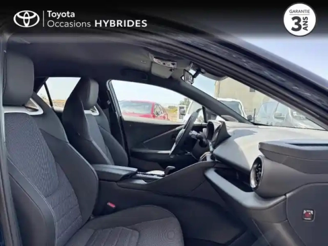 Toyota C-Hr 2.0 hybride rechargeable 225ch collection my26 — photo 6