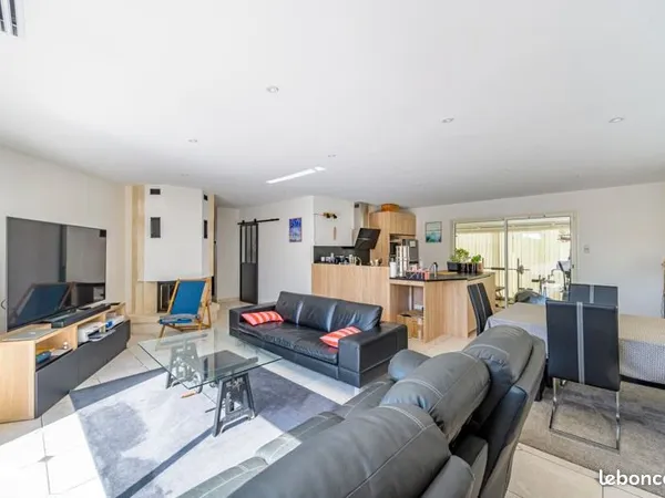 Maison 7 pièces 157 m²