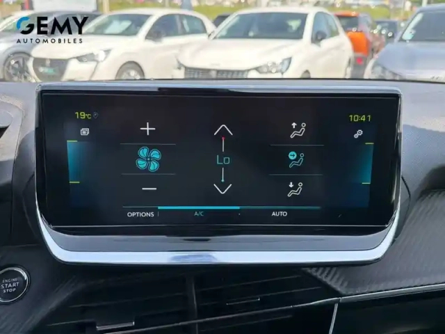 Peugeot 208 electrique 50 kwh 136ch — photo 17