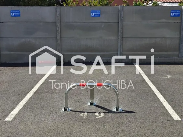 Lot de 8 parkings - Idéal investisseur