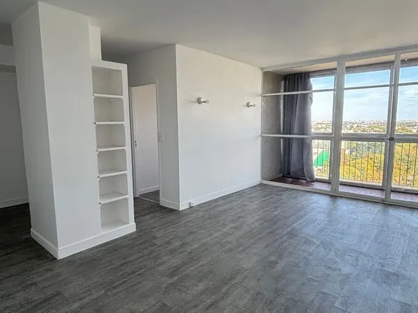 Appartement 4 pièces 77 m²
