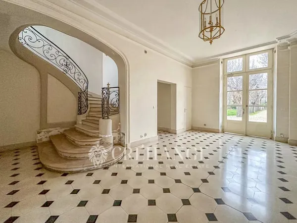 Duplex meublé - 3 chambres - St-Germain-en-Laye Centre