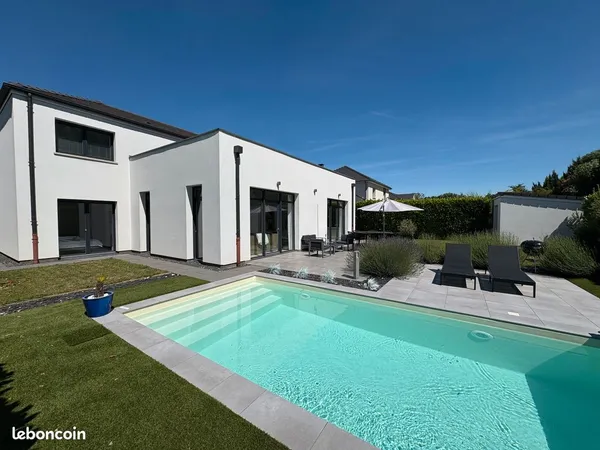 Maison contemporaine individuelle à Marly - 177 m² - Piscine - Aucun vis-à-vis