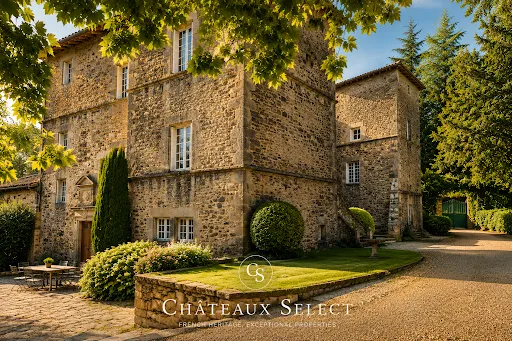 Château 12 pièces 1250 m²