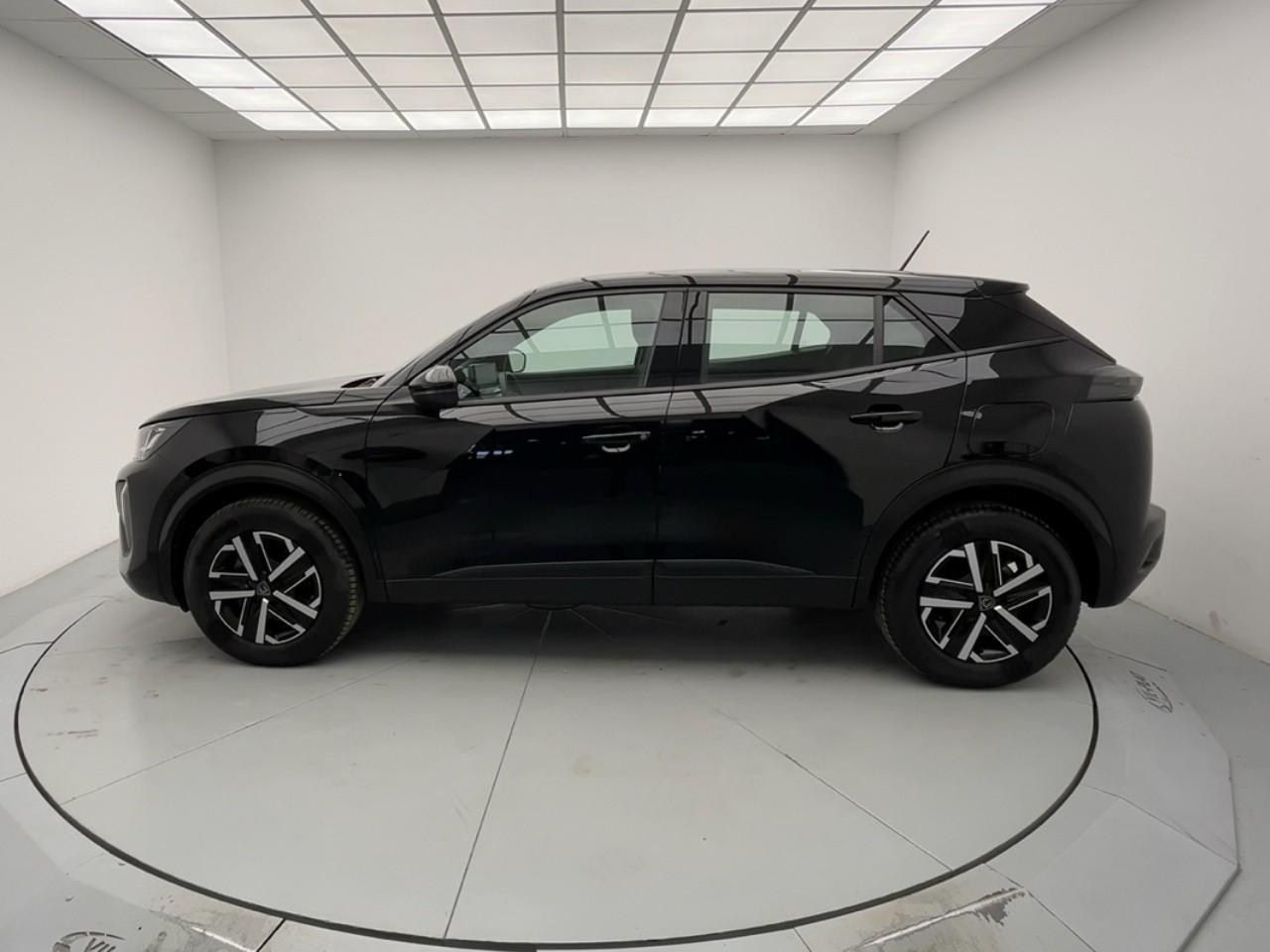 Peugeot 2008 hybrid 136 e-dcs6 active — photo 2