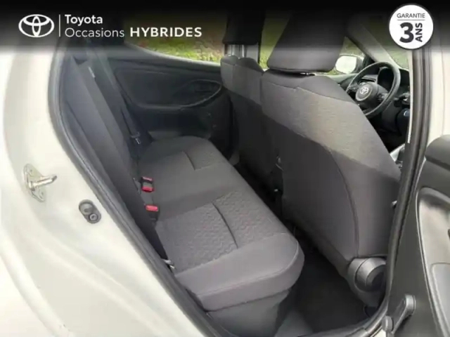 Toyota Yaris 116h dynamic 5p my22 — photo 13