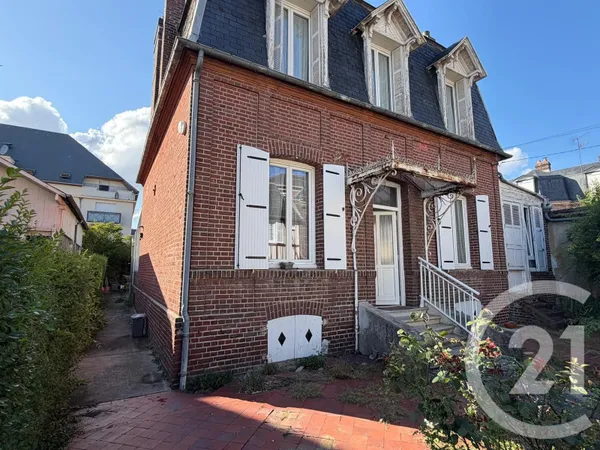 Maison 8 pièces 140 m²