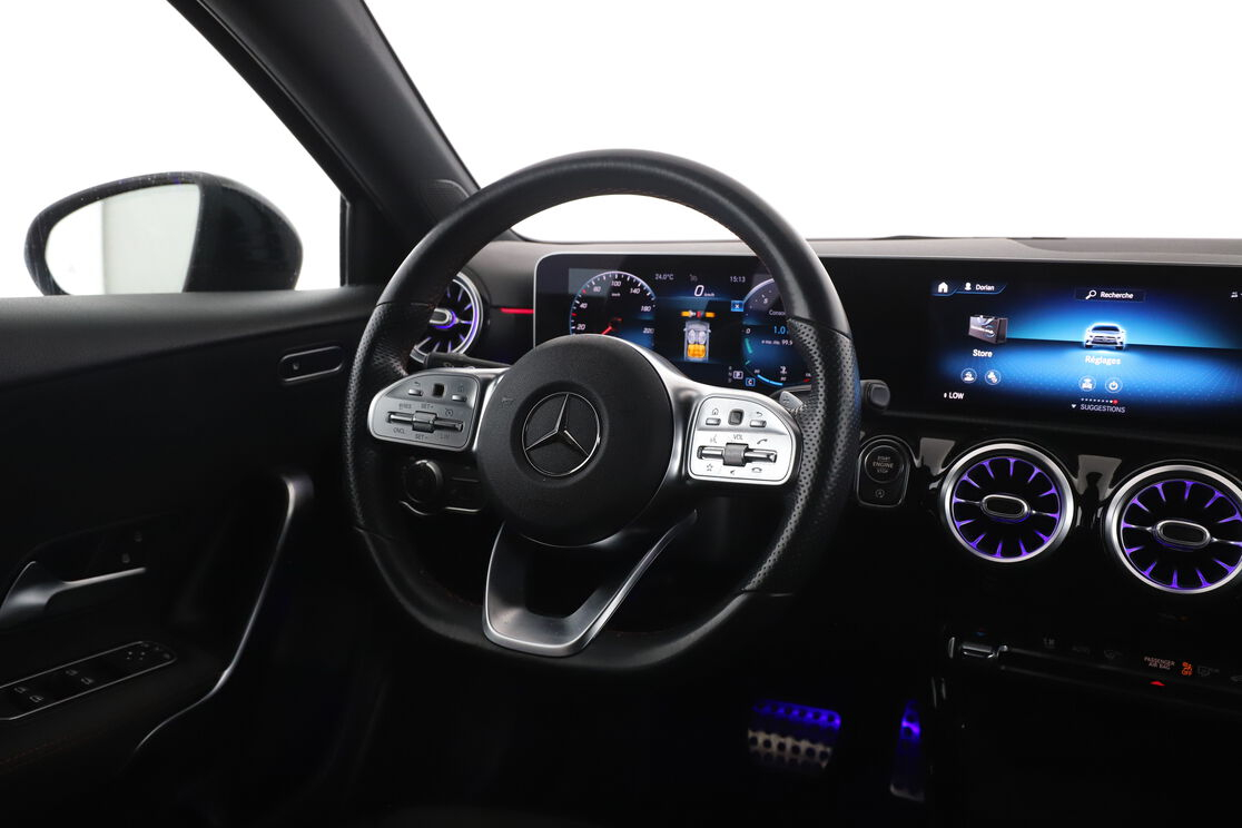 Mercedes-Benz Classe A 200 AMG Line 7G-DCT — photo 12
