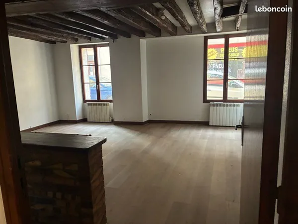 Appartement Location Montereau-Fault-Yonne 1p 30m² 495€