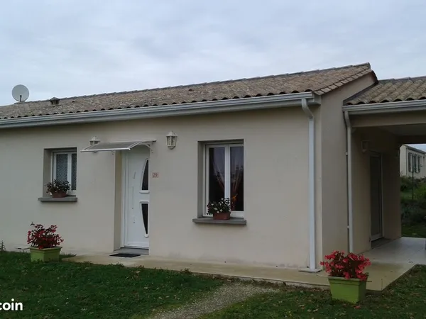 T3 meuble proche hopital et lycee