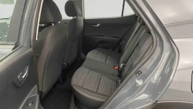 Kia Stonic 1.0 t-gdi 100 ch bvm6 — photo 13