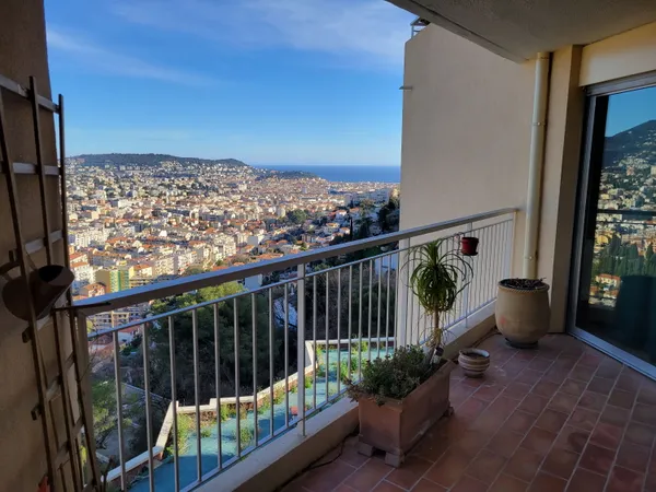 Vends appartement 73m² Nice Pessicart - Superbe 3 pièces avec vue panoramique, au calme