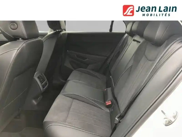 Volkswagen T-Roc 1.5 etsi evo2 hybrid 116 ch dsg7 — photo 17