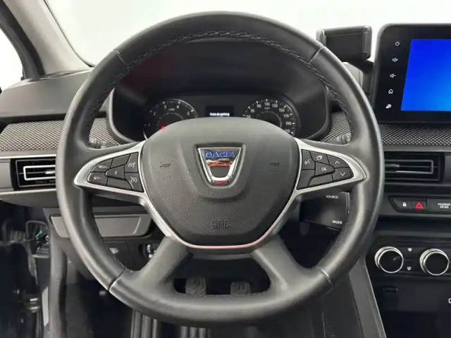 Dacia Jogger tce 110 5 places — photo 24