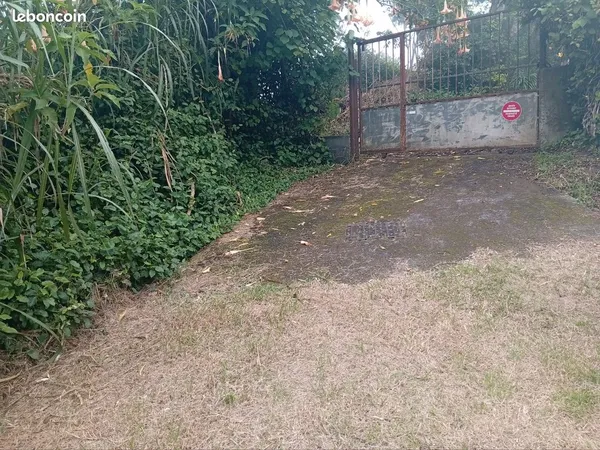 Vend=mini terrain=50mil:Constructible=Aux Dos d'âne possession (A netoyer A Reborner)