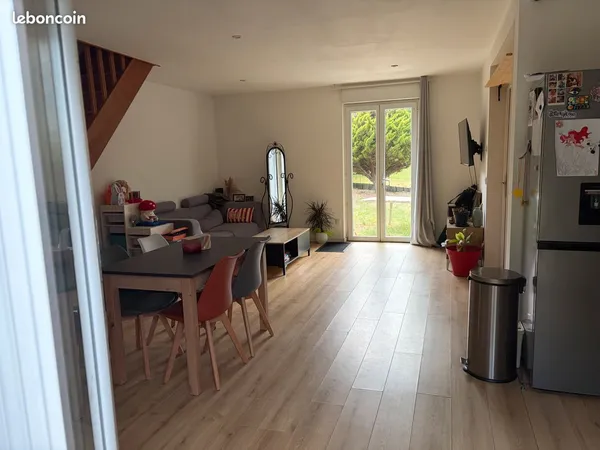 🏡 À LOUER - Maison 3 pièces avec 2 chambres et jardin - Pontpoint