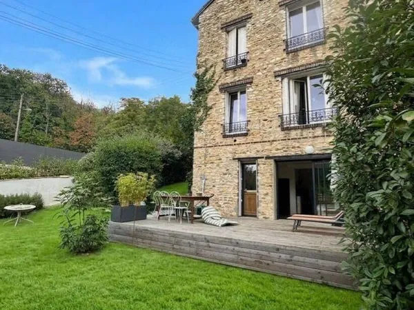 Maison 6 pièces 143 m²