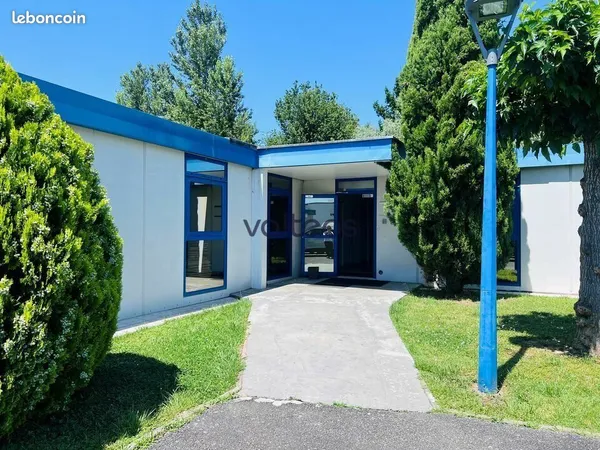 Bureaux 220 m² SAINT JEAN