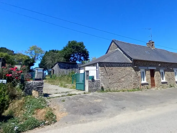 Fermette à rénover sur près de 2 hectares - Idéal projet de vie à la campagne (MONTAUDIN -53)