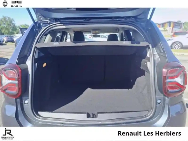 Dacia Duster 1.5 blue dci 115ch prestige + 4x2 — photo 7