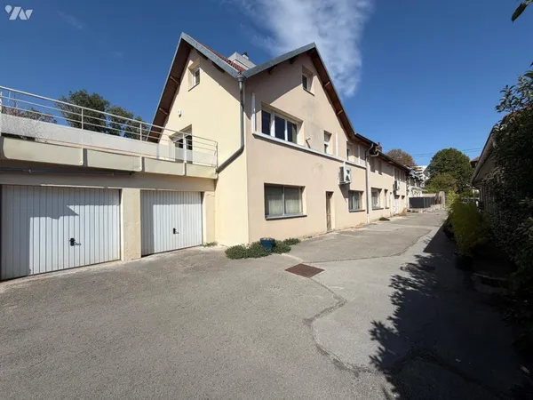 Vends immeuble - 297 m² - Besançon 25000
