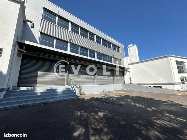 Local bureaux, logistique 2 511 m²